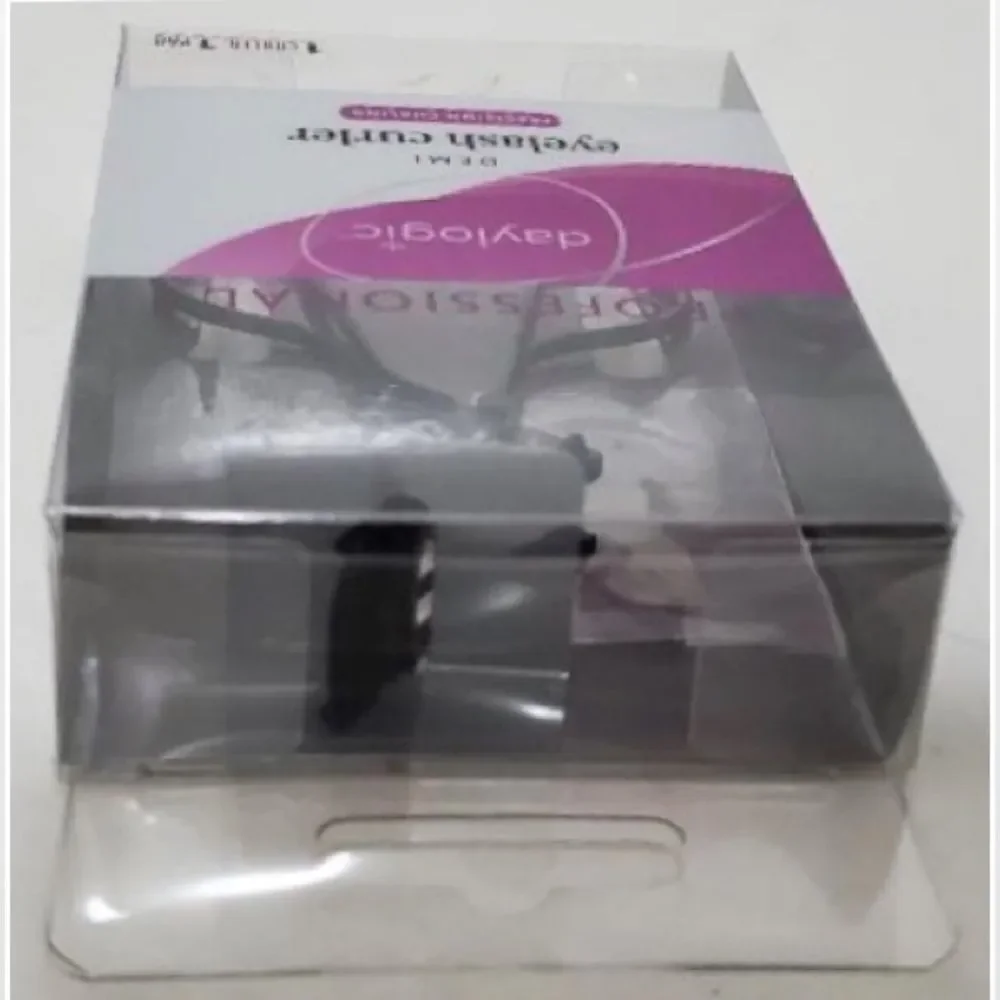 New Daylogic Eyelash Curler Black Professional Make Up Tool Black NWT